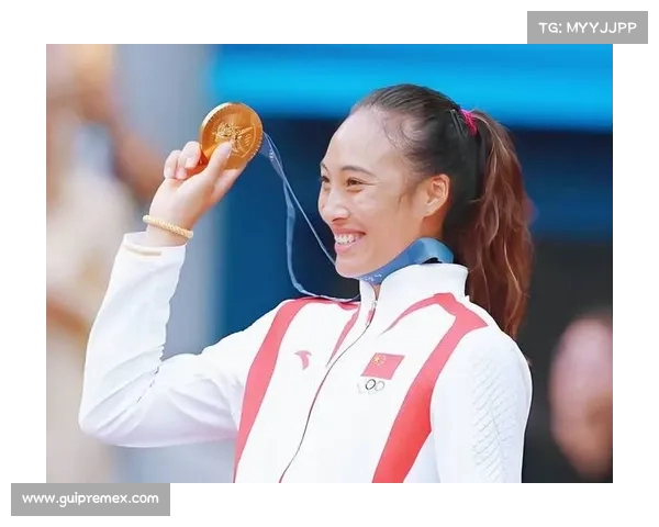 郑钦文幽默回应父母奥运金牌去向 称场外性格甜美亲和 郑钦文幽默回应父母奥运金牌去向 称场外性格甜美亲和